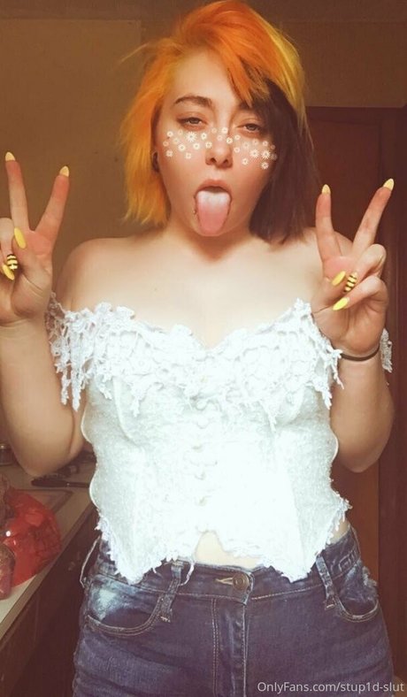 stup1d slut onlyfans pictures