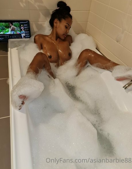asianbarbie88 onlyfans sex tape