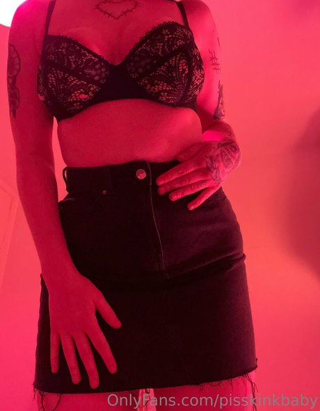 pisskinkbaby onlyfans photos