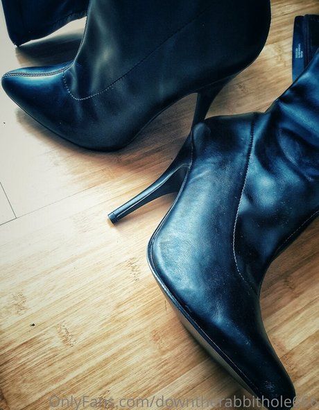 downtherabbithole666 only fans