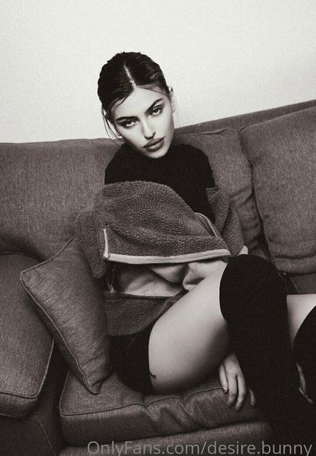 desire bunny onlyfans model images