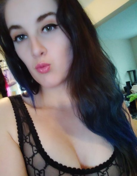 glitterbby21 onlyfans leaked pictures