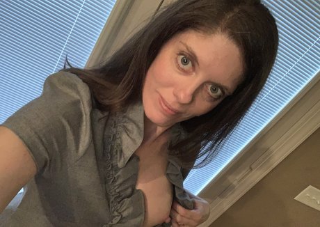 bustybrooke1 onlyfans xx