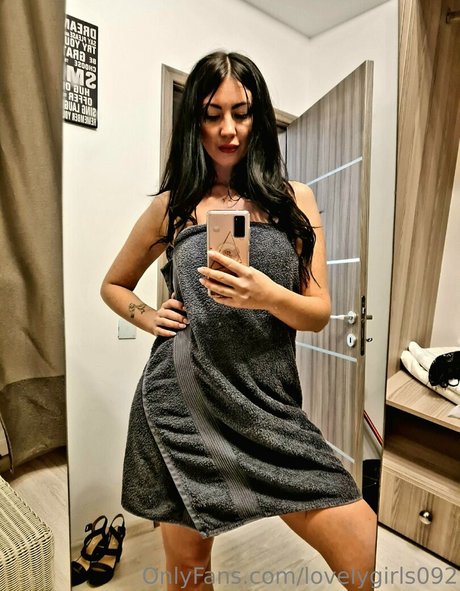 lovelygirls092 onlyfans pictures