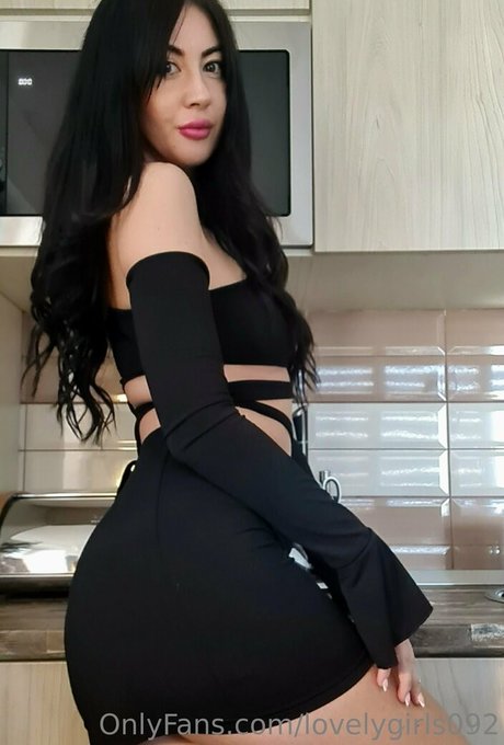 lovelygirls092 naked onlyfans leak