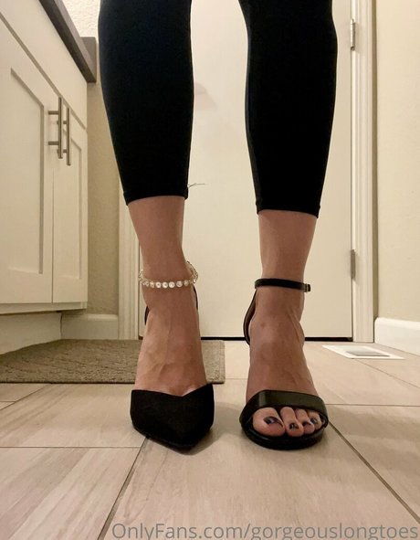 gorgeouslongtoes porn onlyfans leak