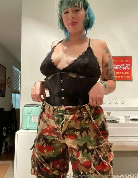 pxssykvsh onlyfans pics