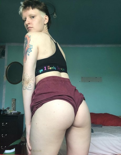 freeslxttydomboy onlyfans strip tease