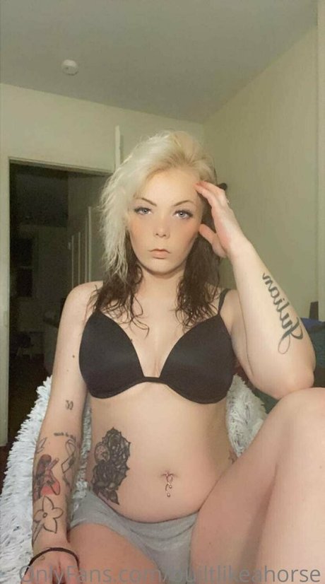 builtlikeahorse topless onlyfans