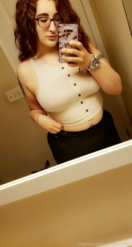 jennarainnfree naked on onlyfans