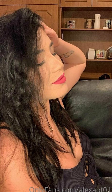alexaof01 onlyfans topless