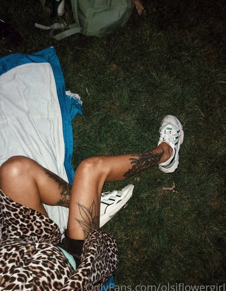 olsiflowergirl onlyfans topless