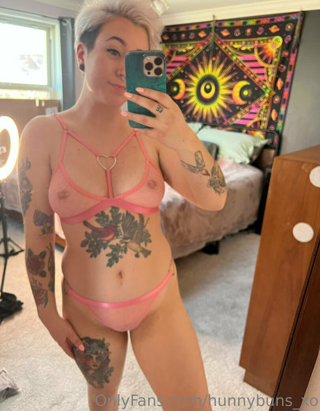 hunnybuns xo pics onlyfans