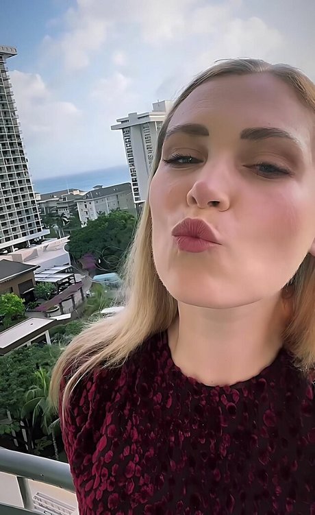 Eliza Taylor only fans leak porn