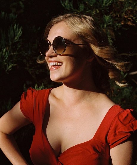 Eliza Taylor naked onlyfans leaks