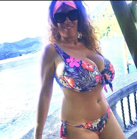 Betty LaRouge nsfw onlyfans