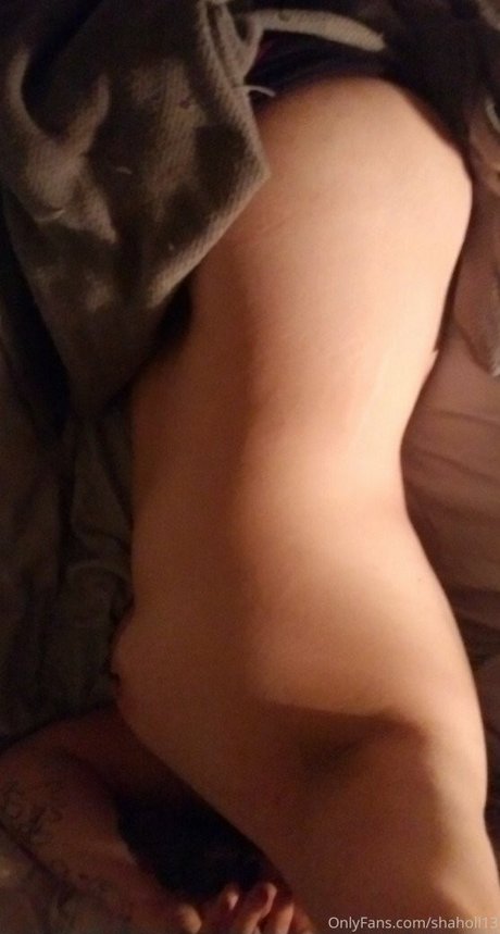 shaholl13 onlyfans nude pictures
