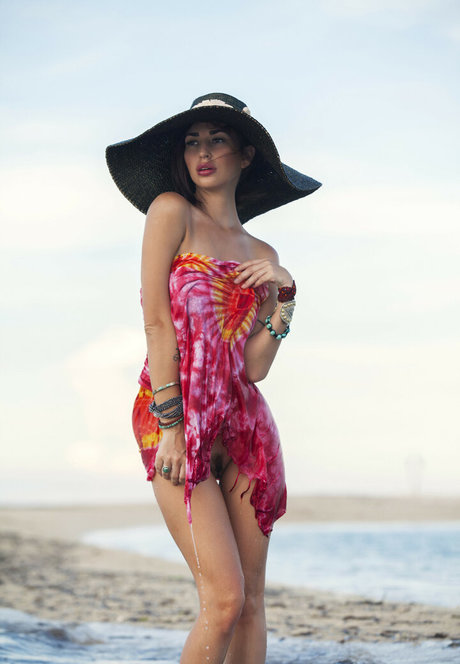 Shay Laren onlyfans images