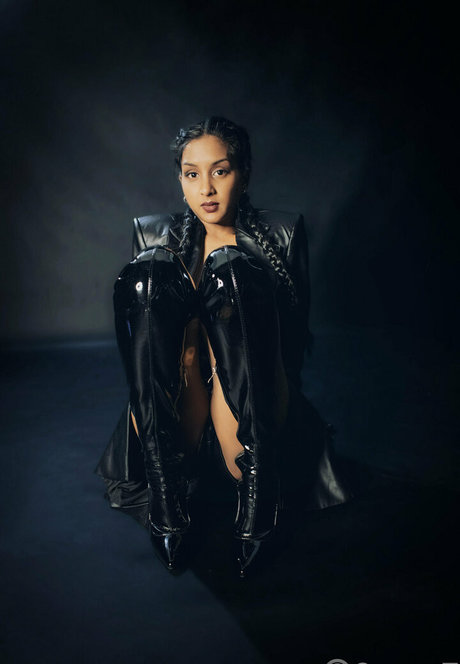 thequeentrish onlyfans leaked