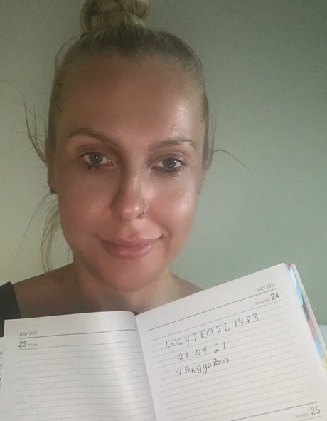 Lucy Tease onlyfans nide