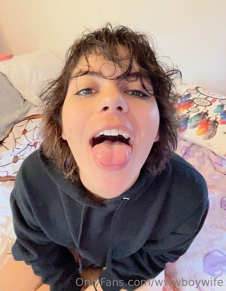 wwwboywife onlyfans pic