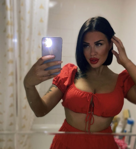 Courtney Luck sex onlyfans