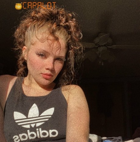 miss2prettyt nude onlyfans porn