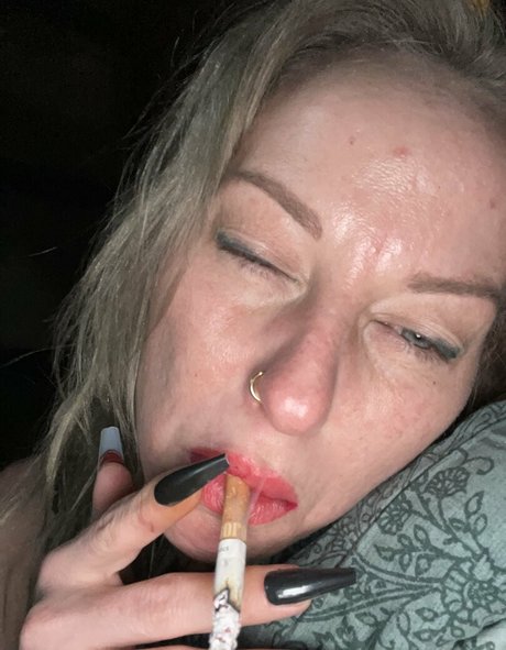 smokingqueenalina leaked onlyfans nudes