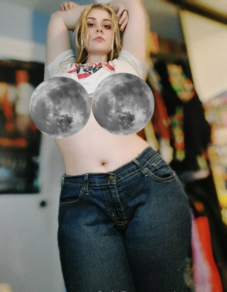 cynthetic only fans photos