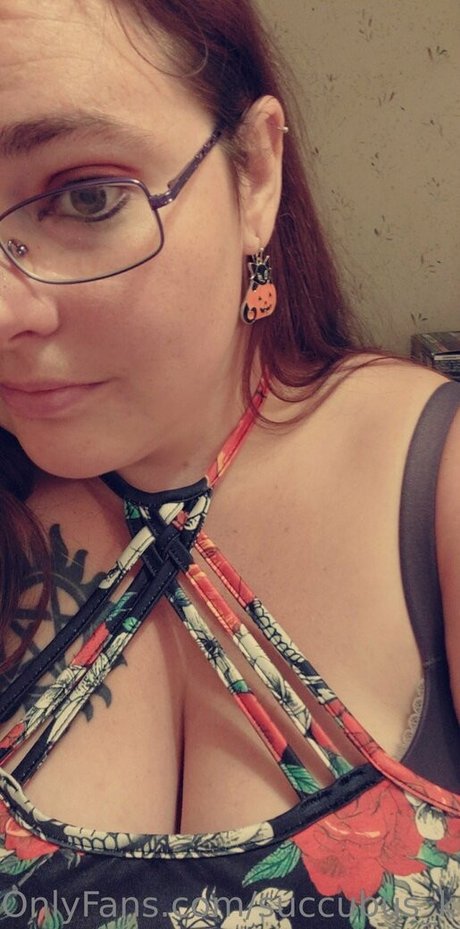 succubus kitty 420 naked on onlyfans