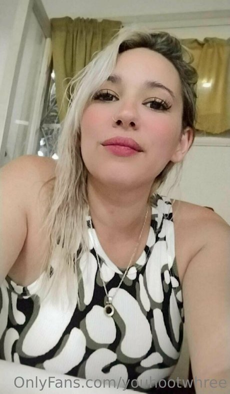 youhootwhree onlyfans explicit content