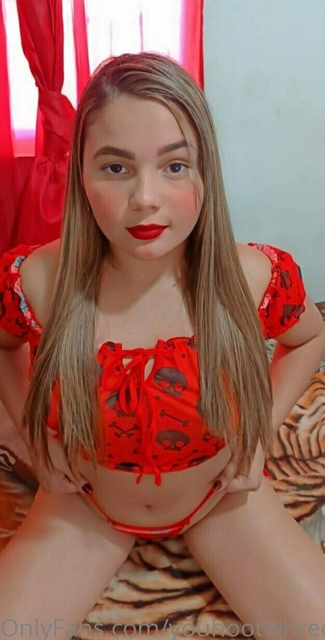 youhootwhree strip onlyfans