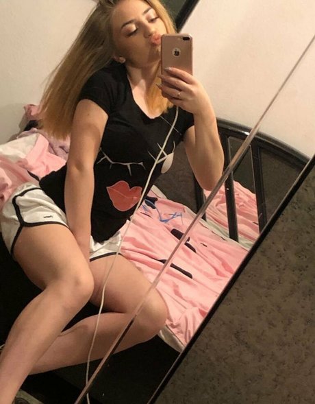 veronika it free onlyfans