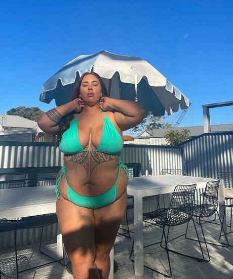 Antonia Waerea Adams leaked onlyfans pictures