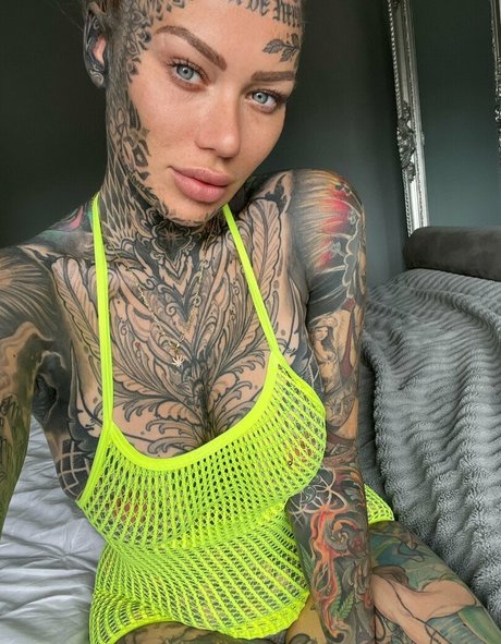 Becky Holt onlyfans leak fuck