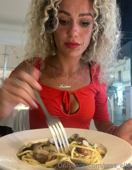 ross ella onlyfans sex leak