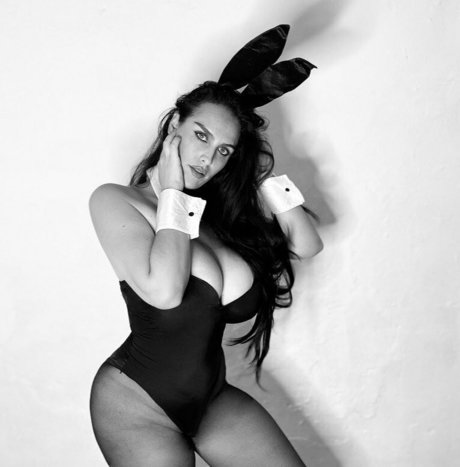 Castiza Vixens onlyfans naked