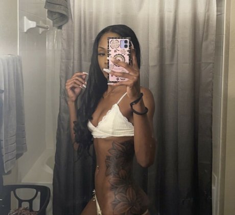 Girl Gamer Chas onlyfans sextape