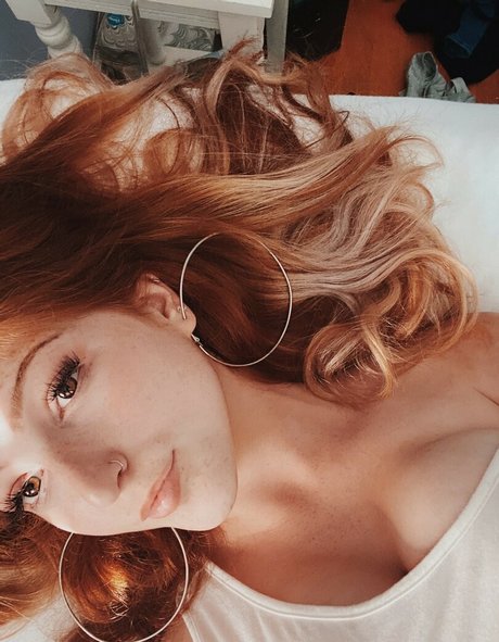 emilyyfiore onlyfans leaks