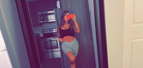 Milliondollamamiiii only fans review