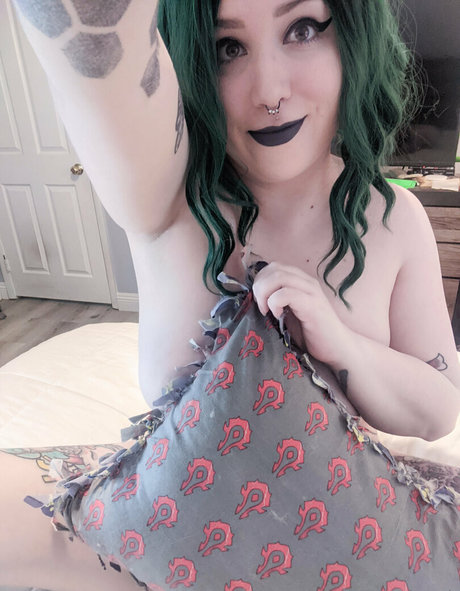 aerynabaddonfree nude only fans leaks