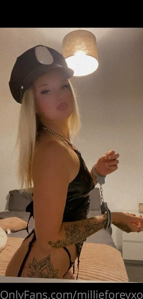 millieforeyxo onlyfans boobs