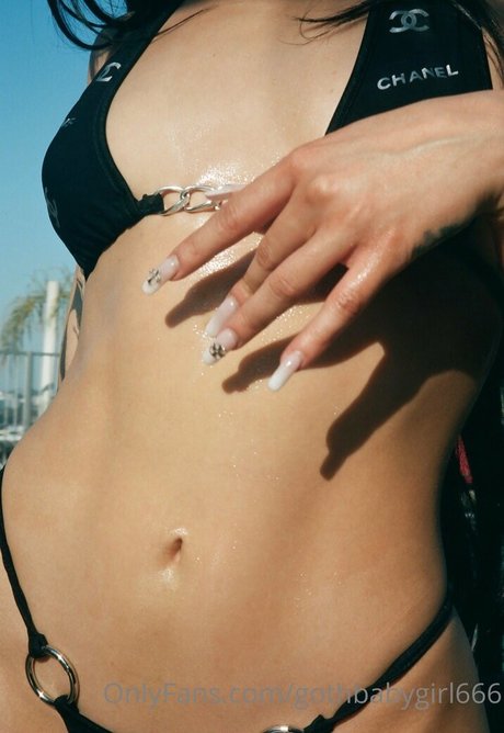 gothbabygirl666 onlyfans tits