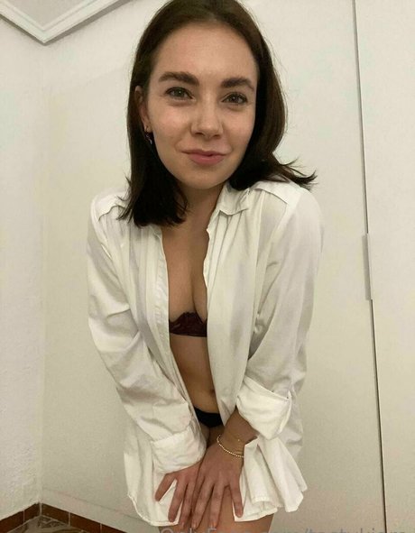 fairy gloria Profile pic