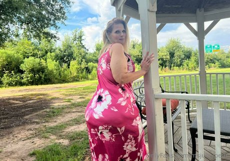 msjuicypear onlyfans nudes leak