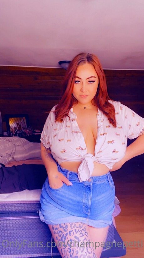 champagnepetti hot onlyfans