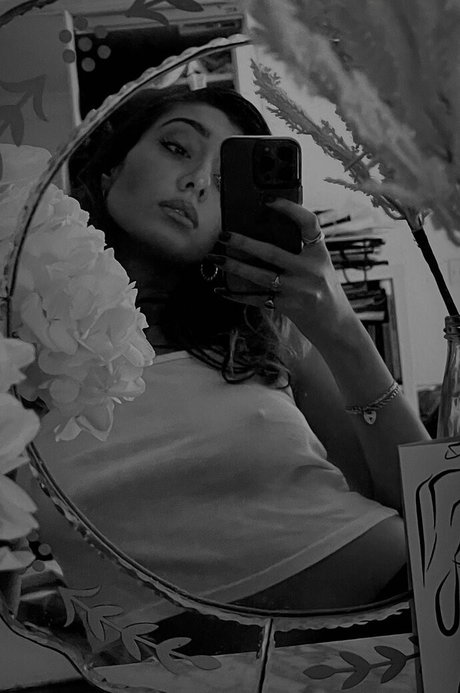 Leyla Sitki onlyfans leak ass