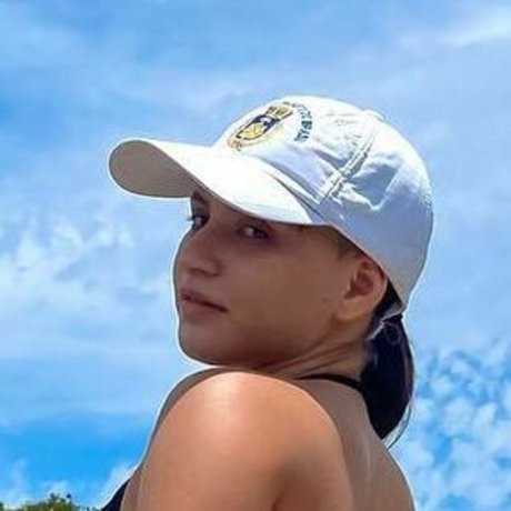 Tayna Tavares onlyfans