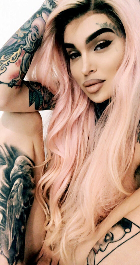 Emy Lee naked onlyfans leaked