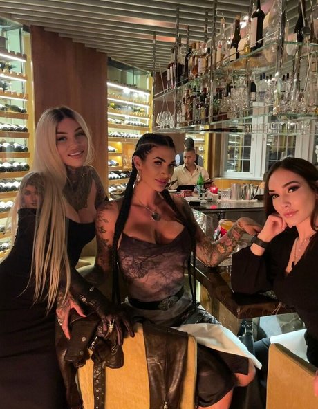 Emy Lee porn only fans